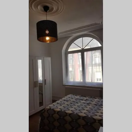 - 3 Apartment *