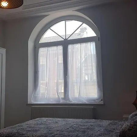 - 3 Apartment